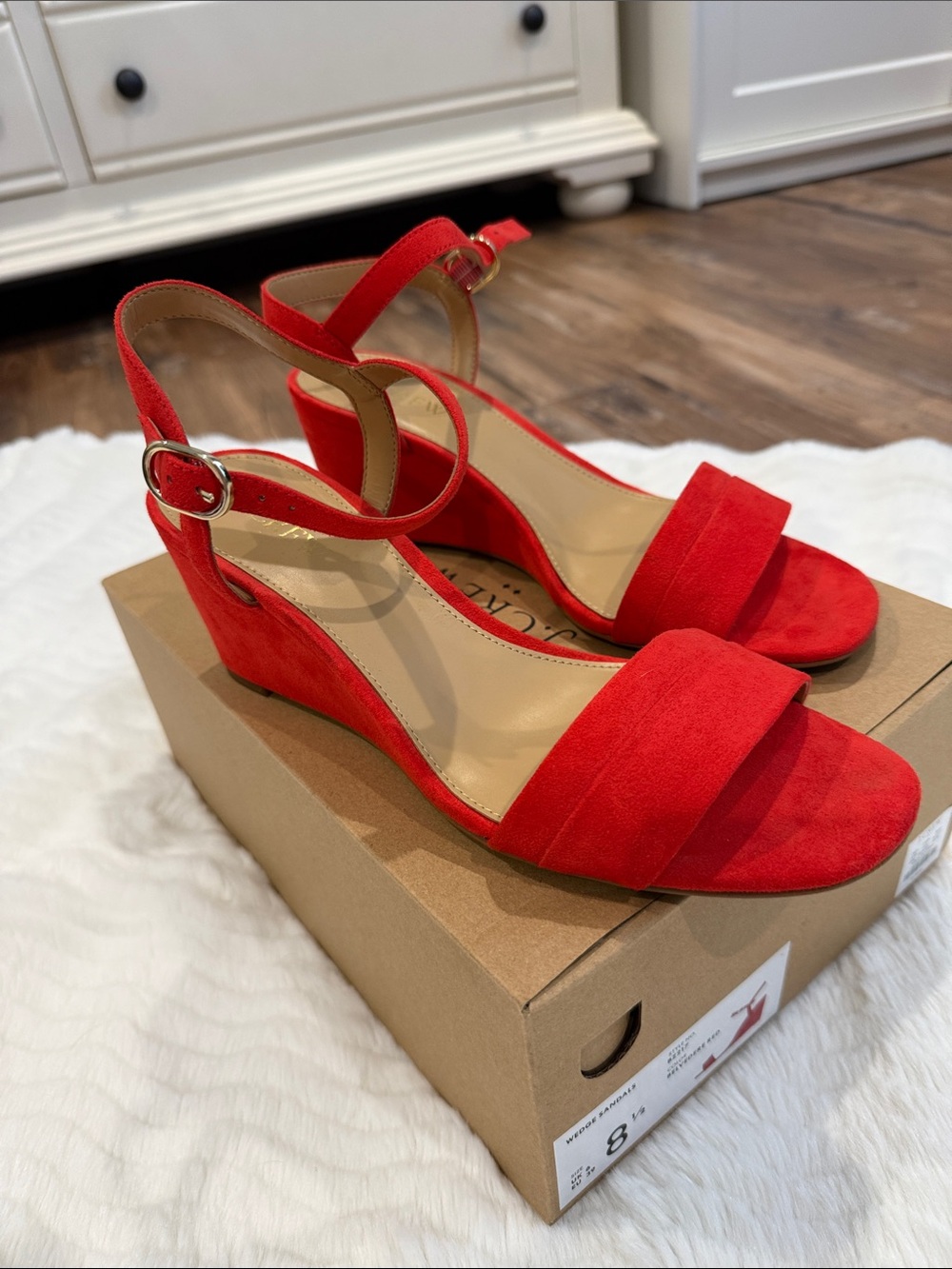 Like New J.Crew Size 8.5 Wedge Sandals in Belvedere Red
$138 BZ217 - Picture 2 of 6